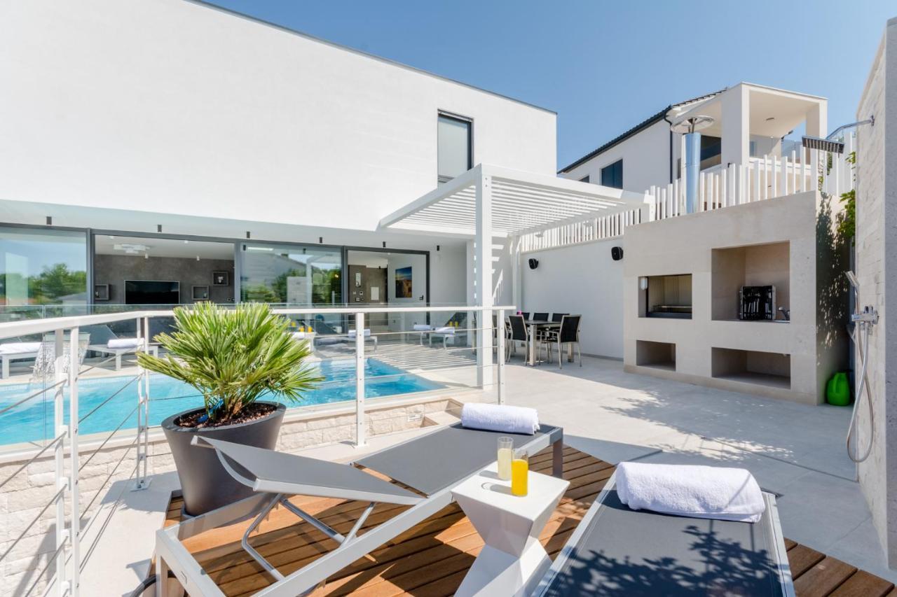 Villa Vitae & Villa Pax Sutivan Ngoại thất bức ảnh